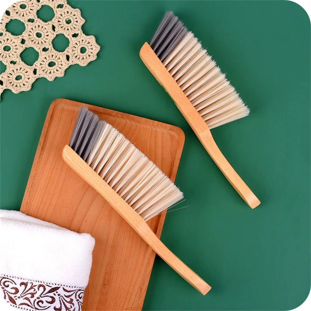 Dual-Color-Silk-Wooden-Bed-Brush-1