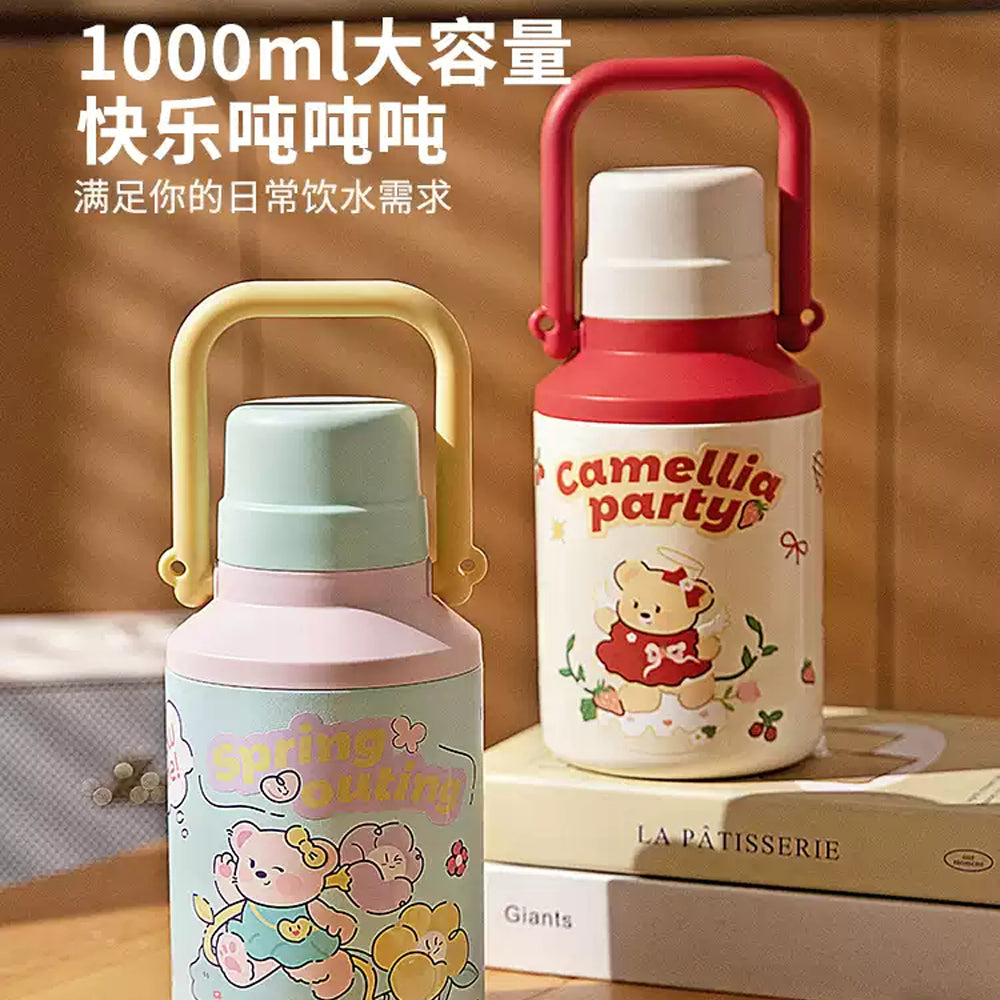 Modern-Housewife-316-Stainless-Steel-Vacuum-Flask-with-Carry-Handle,-1000ml-–-Spring-Outing-Bear-Design---Insulated-Water-Bottle-Thermos-1
