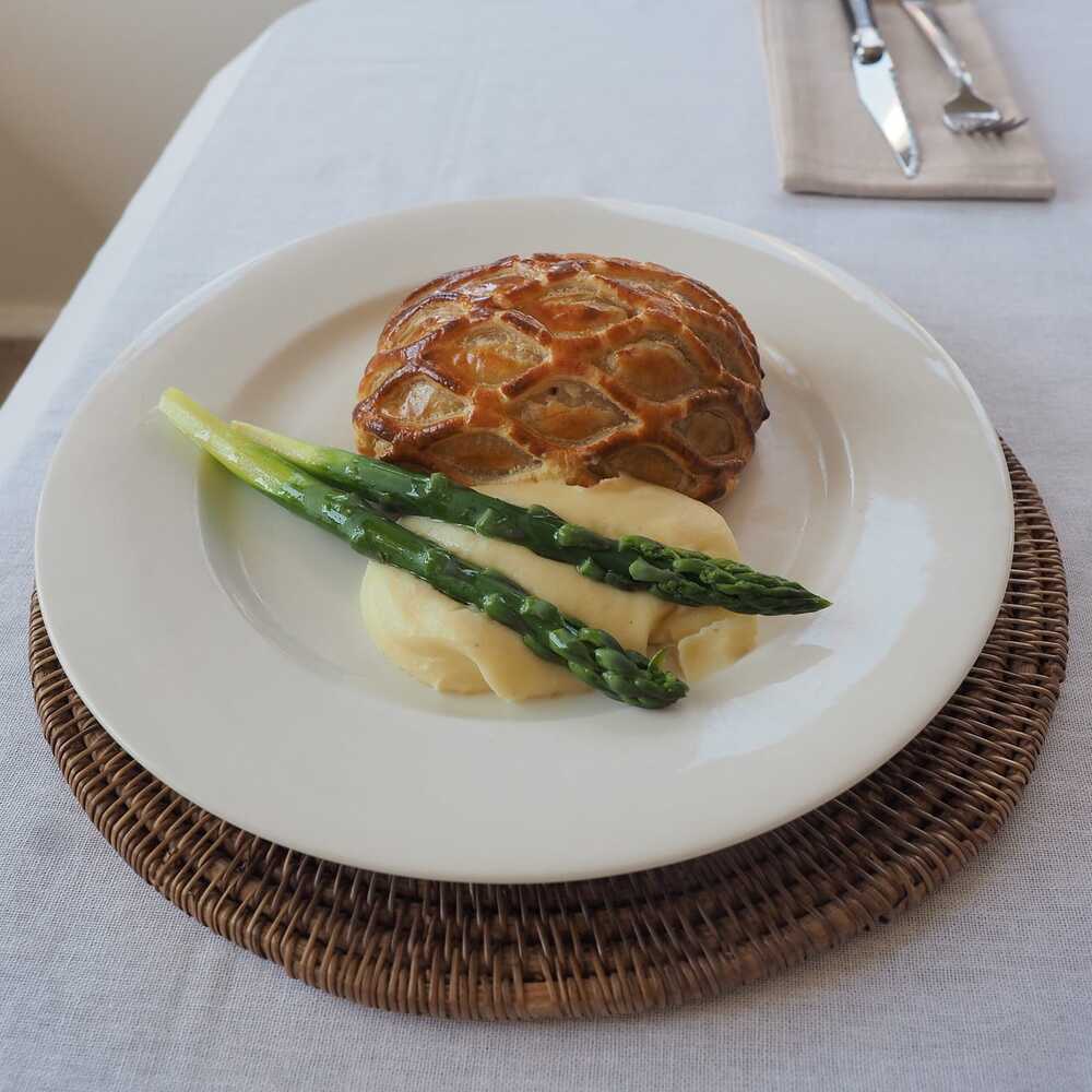 Rustic-Fork-Frozen-Beef-Wellington---Single-Serving,-400g-1