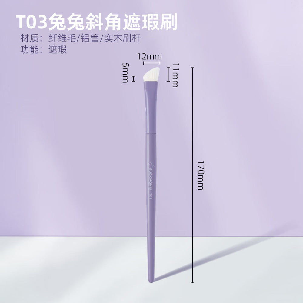 Guoxiaoniu-Bunny-Angled-Concealer-Brush-T03-1