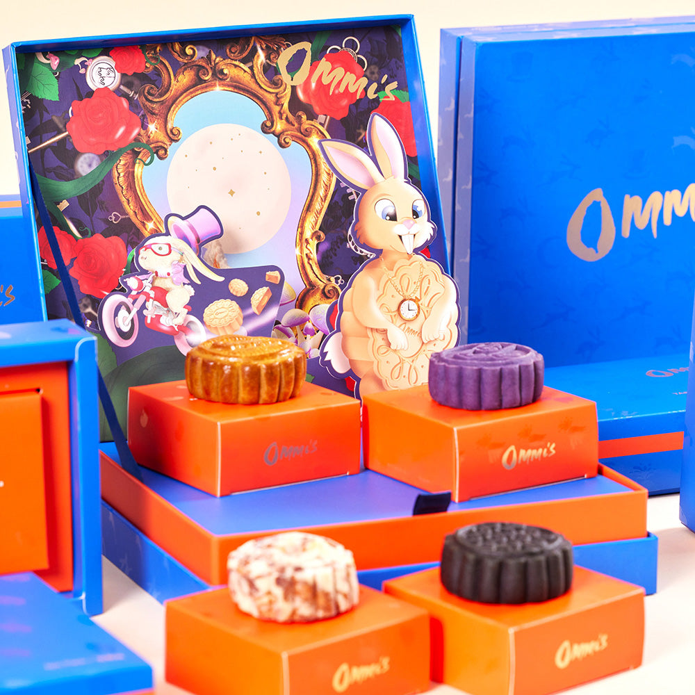 Ommi's-Special-Mooncake-Gift-Box---4-Pieces,-300g-1