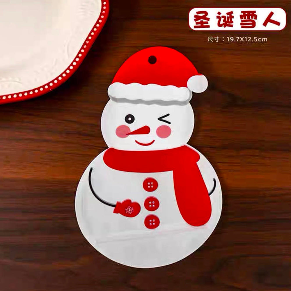 Christmas-Candy-Gift-Bag---Snowman-Shape-1