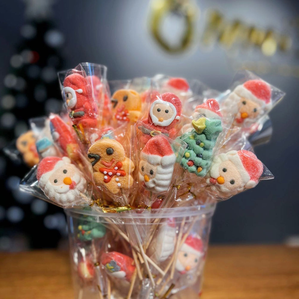 Ommi's-Christmas-Marshmallow-Lollipop---1-Piece,-15g-1