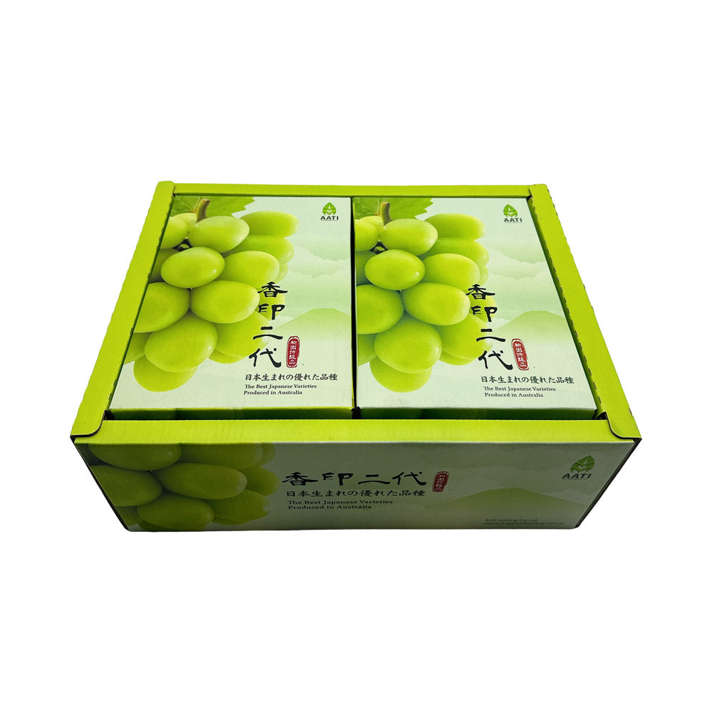 Japanese-Kyoho-Premium-Green-Grapes-Gift-Box-(2-Bunches)---Grown-in-Australia-1