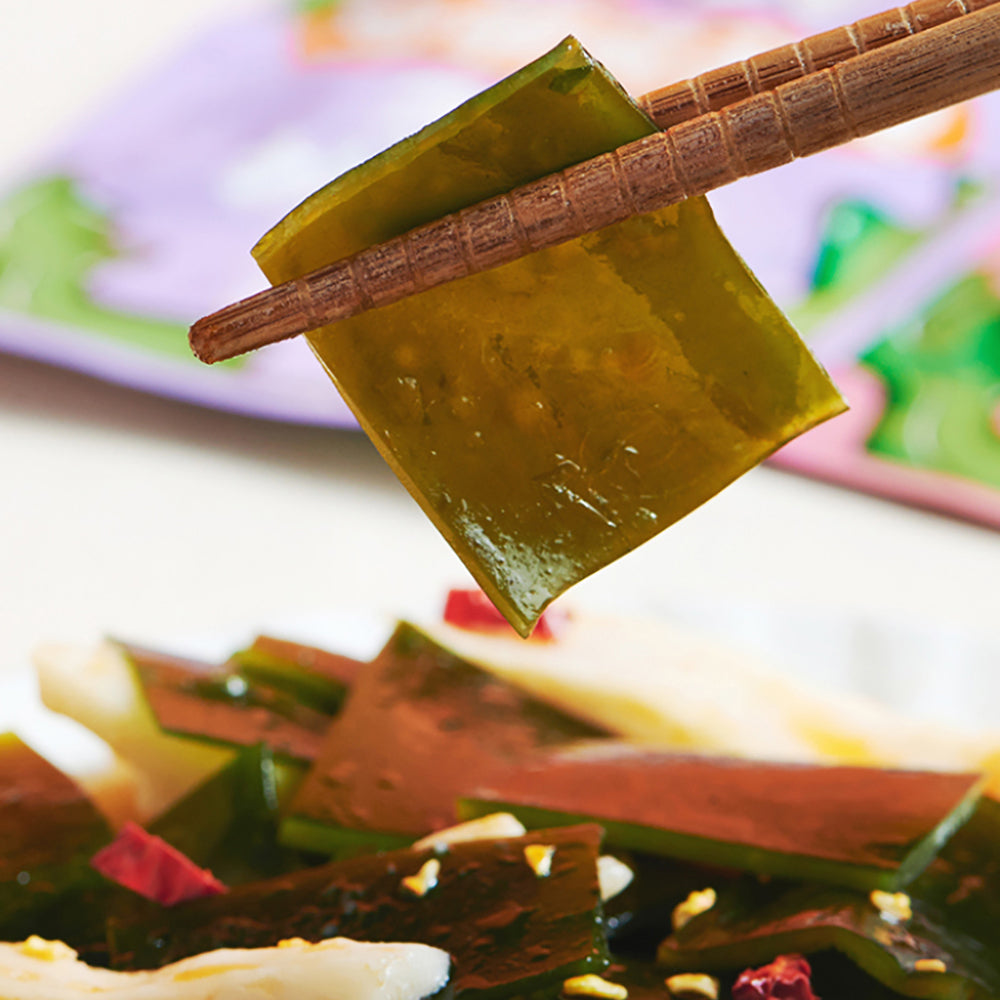 Chaoyouwei-Pickled-Kelp-and-Bamboo-Shoots---Hot-&-Sour-Flavor---140g-1