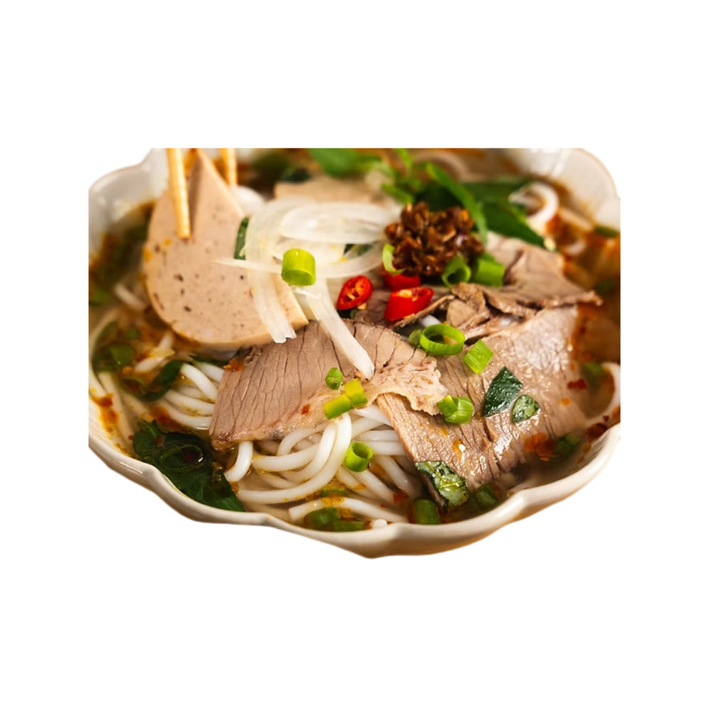 Madame-Mai-Vietnamese-Spicy-Beef-Noodle-Soup---750g-2