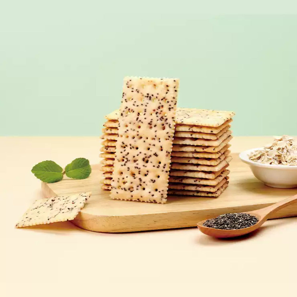 Guangzhou-Restaurant-Chia-Seed-Oats-Soda-Crackers-1.5kg-(with-New-Zealand-Butter)-–-Limited-Import-2