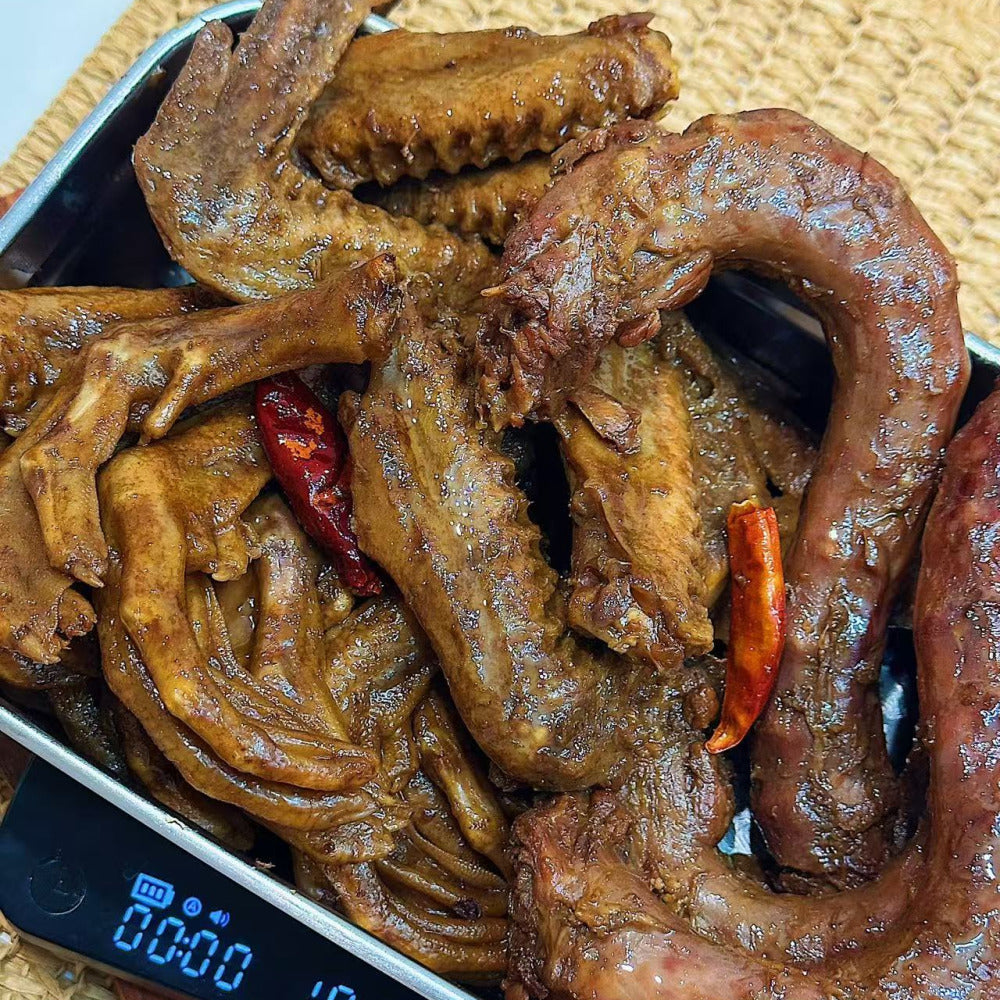 Lao-Hankou-Spicy-Soy-Braised-Duck-Platter-(Frozen)-–-1kg---Chinese-Luwei-Snack-Mix-Ready-to-Heat-2