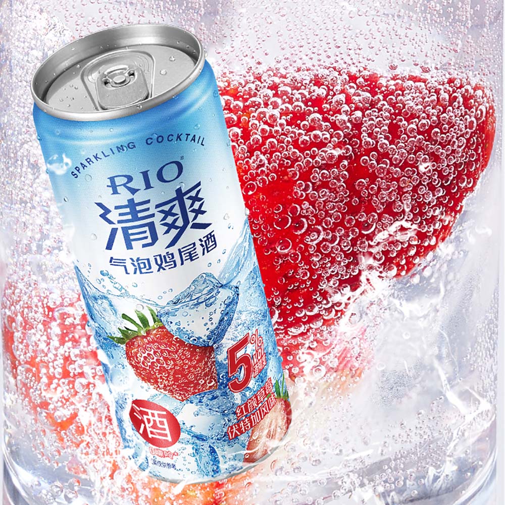 RIO-Refreshing-Sparkling-Cocktail-Red-faced-Strawberry-Vodka-5%-Alcohol-330ml-1