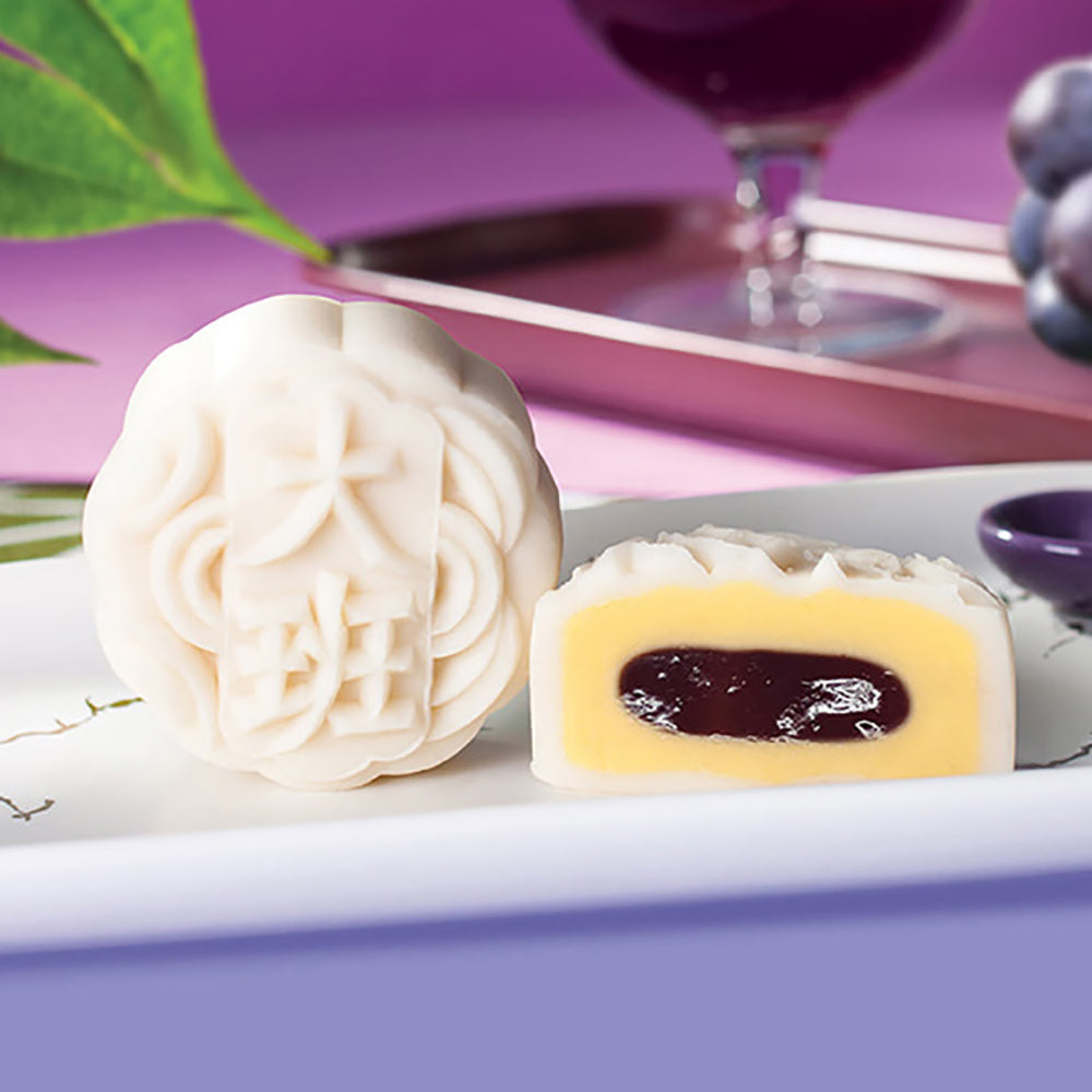 Taipan-Mini-Snowy-Moon-Cake-with-Japanese-Kyoho-Grapes-and-Bean-Paste---2-Pieces,-110g-1