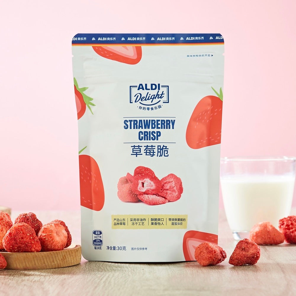 ALDI-Delight-Strawberry-Crisps-30g-–-Limited-Import-2