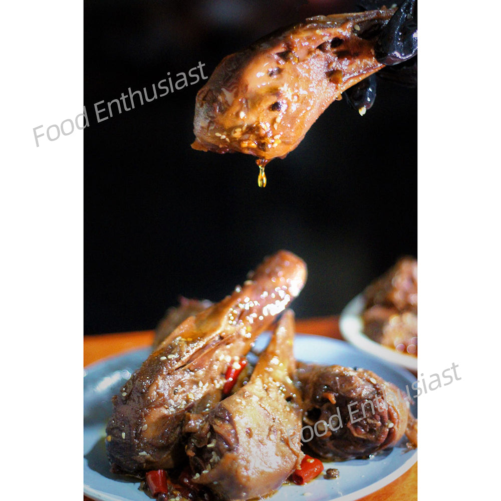 Laiji-Leng-Chi-Spicy-Duck-Heads---3-Pieces-1