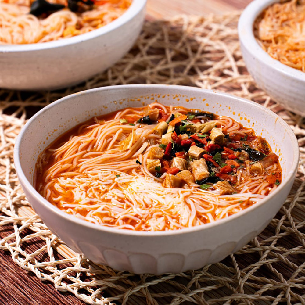 Yang-Zhanggui-Gaoren-Ramen-Noodles,-Fragrant-Sesame-Flavor,-Cup---157g-1