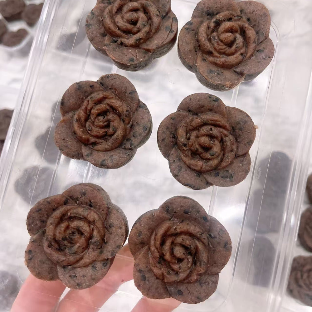 Aimeikang-Frozen-Poria-&-Job's-Tears-Herbal-Cakes-–-8-Pieces,-200g---Traditional-Chinese-Wellness-Treat-1