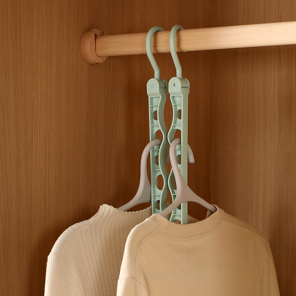 FaSoLa-Foldable-Clothes-Hanger---Green-1