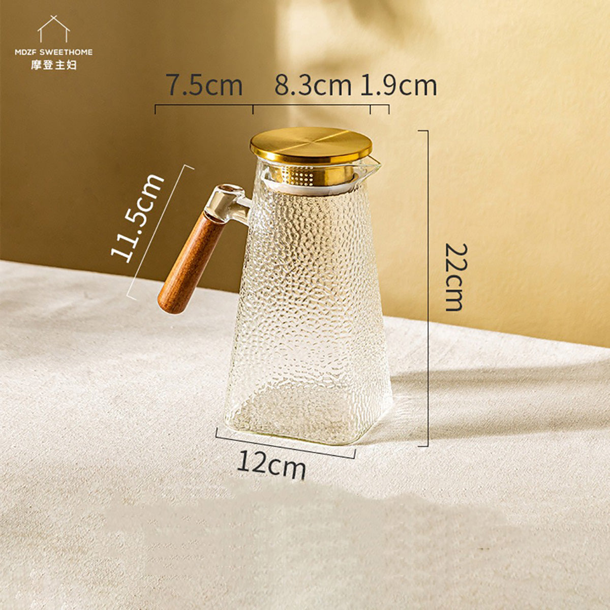 Modern-Housewife-High-Borosilicate-Wood-Handle-Conical-Cold-Water-Pitcher---1.5L-1