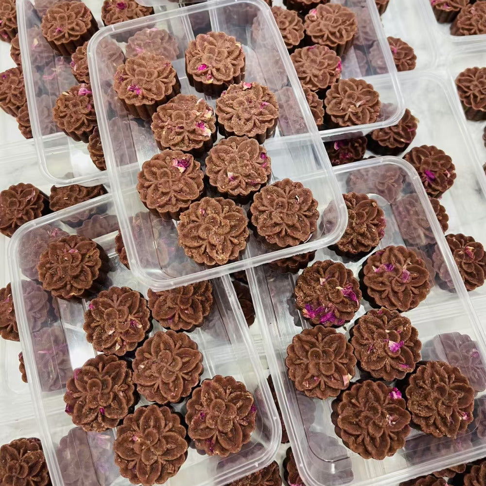 Aimeikang-Frozen-Rose-Red-Bean-Cakes-–-8-Pieces,-200g-2