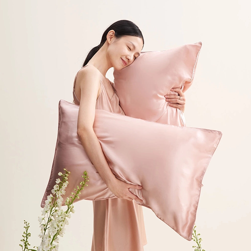 NetEase-Yanxuan-Silk-Pillowcase---Star-Blue-1