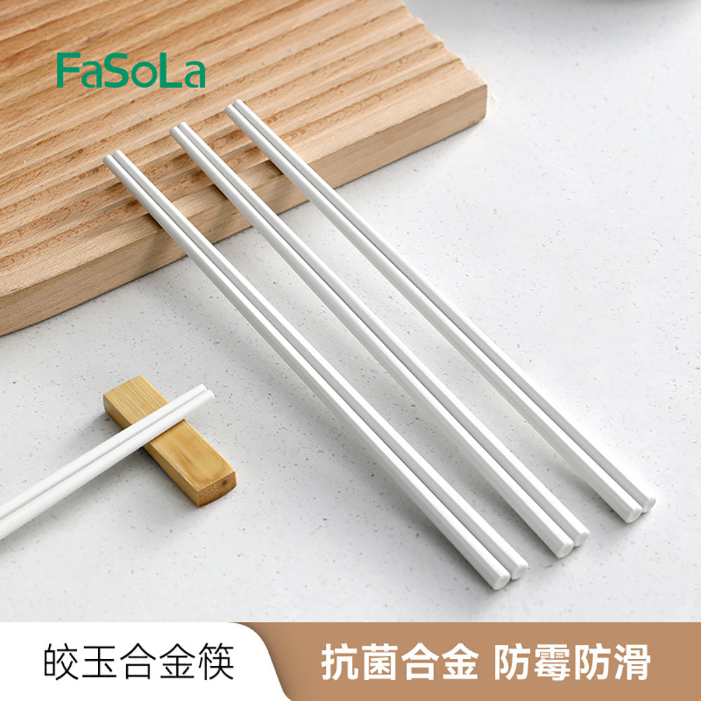 FaSoLa-White-Alloy-Chopsticks---5-Pairs-1