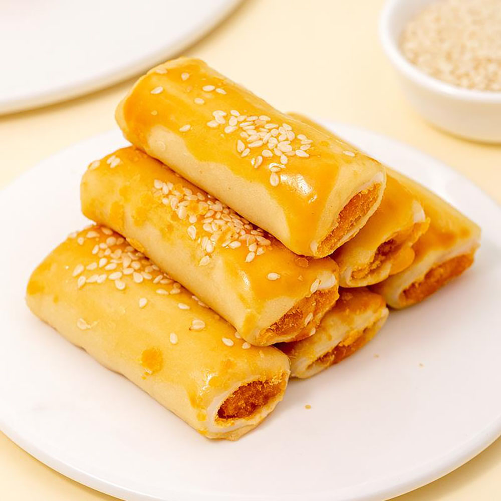 Aixiangqin-Egg-Yolk-Meat-Floss-Rolls---8-Pieces,-260g-1