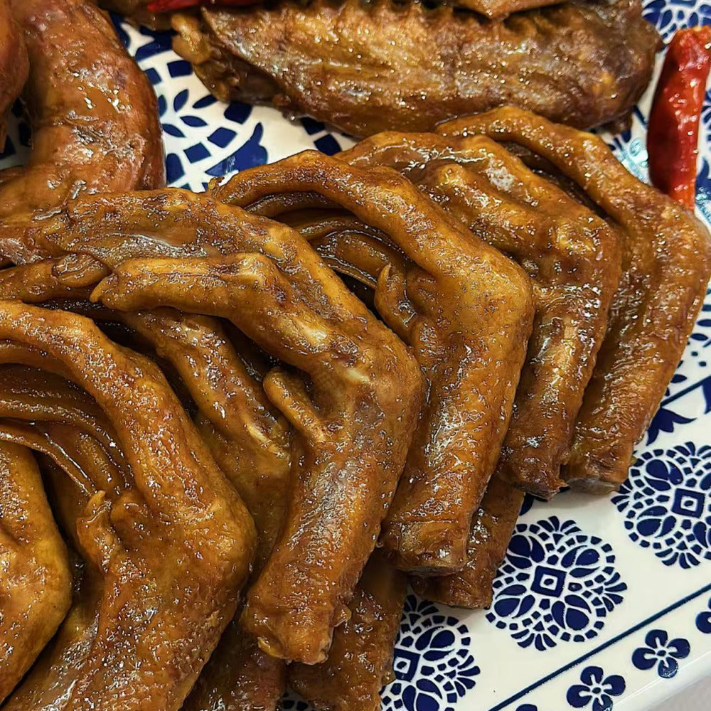 Lao-Hankou-Spicy-Soy-Braised-Duck-Platter-(Frozen)-–-1kg---Chinese-Luwei-Snack-Mix-Ready-to-Heat-3