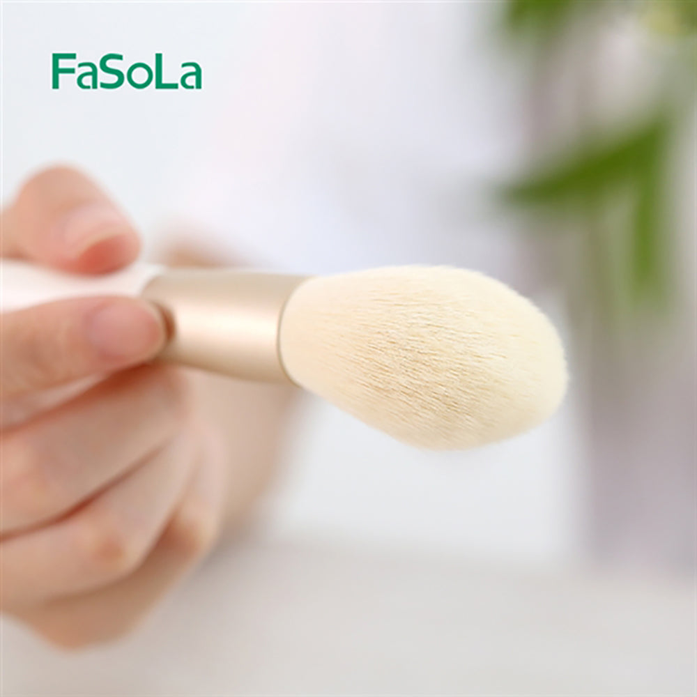 FaSoLa-Makeup-Brush-Set-with-Pouch---4-Pieces,-White-1