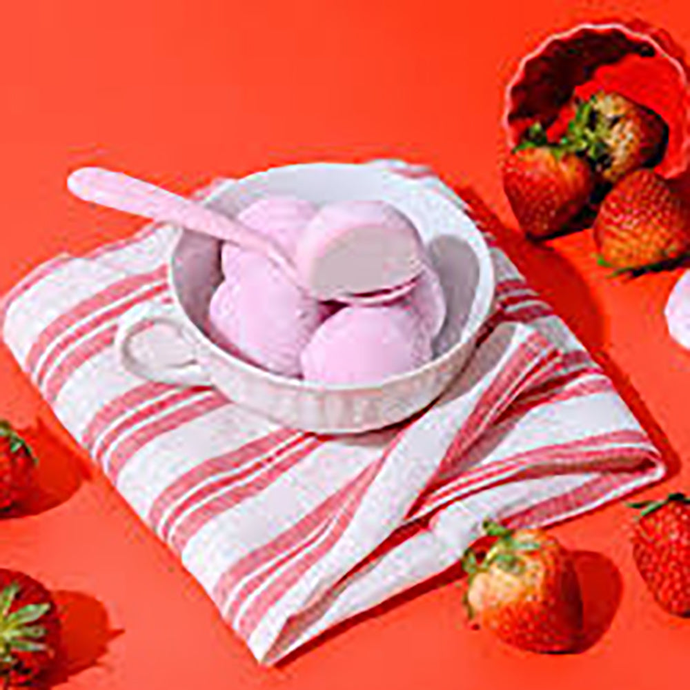 Buono-Mochi-Ice-Cream-Strawberry-Flavor-6pcs-156g-1