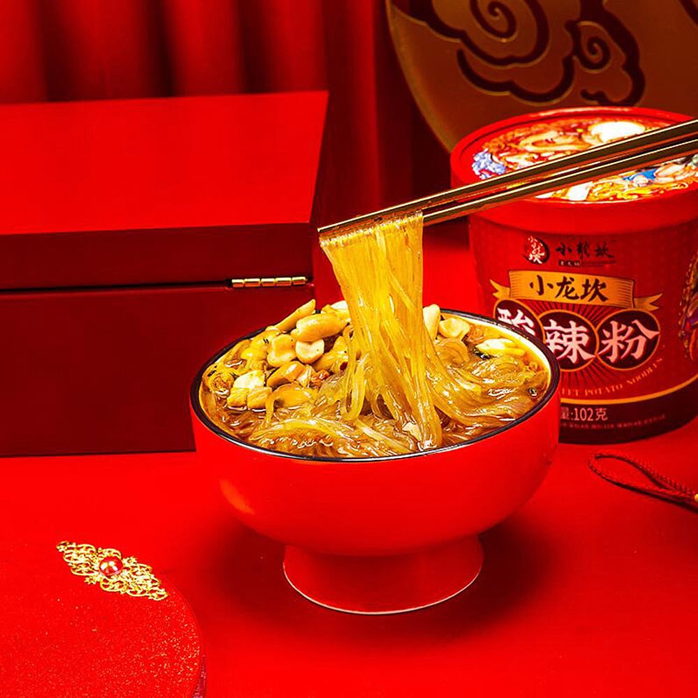 Xiaolongkan-Hot-and-Sour-Glass-Noodle-Soup,-Bucket-Pack,-102g-1