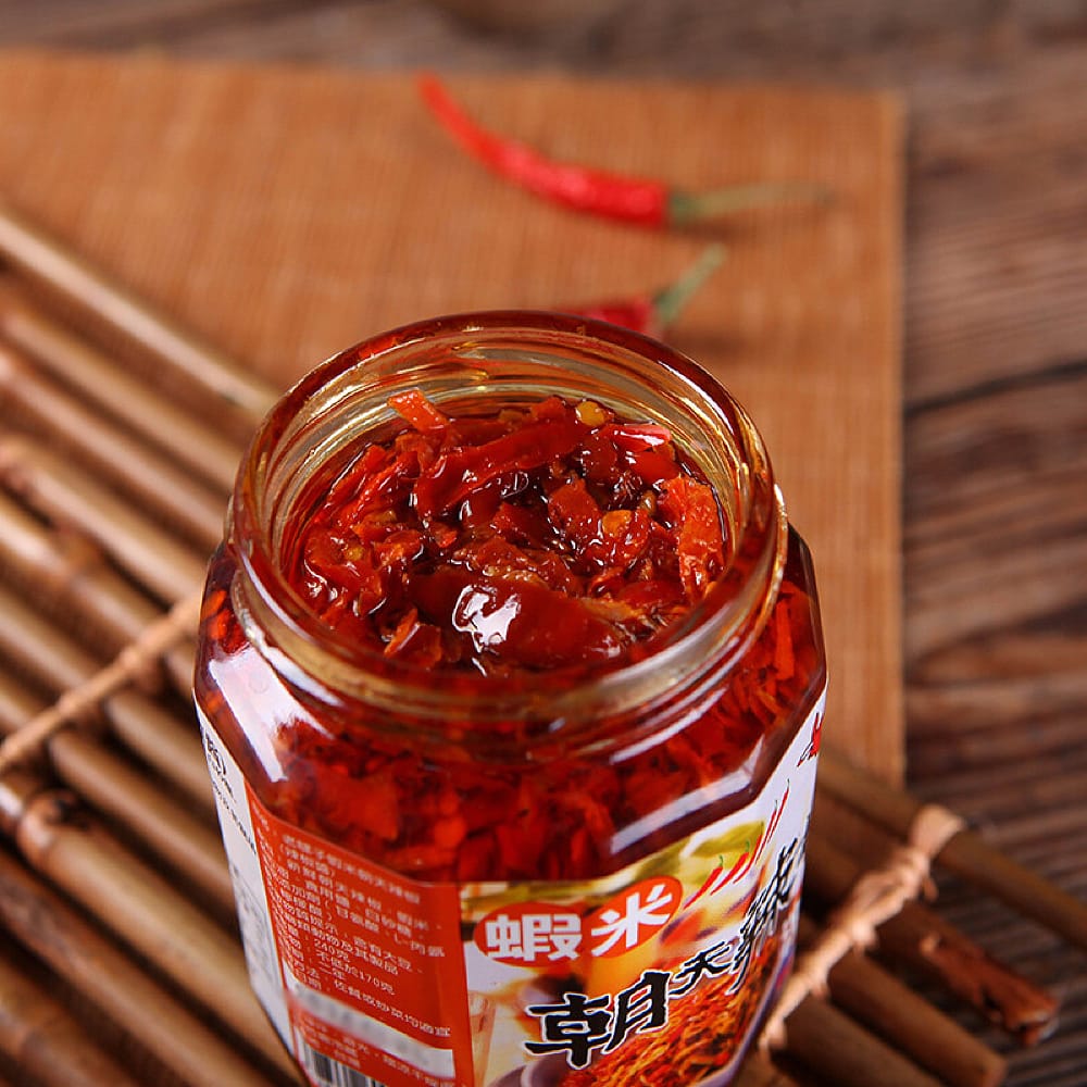 Old-Mule-Brand-Extra-Spicy-Shrimp-with-Heaven-Facing-Chillies,-Frozen,-240g-1