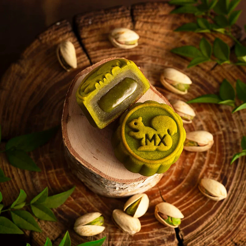 Hong-Kong-MX-Mixed-Nuts-Mooncakes-Gift-Box-–-8-Pieces,-460g-3