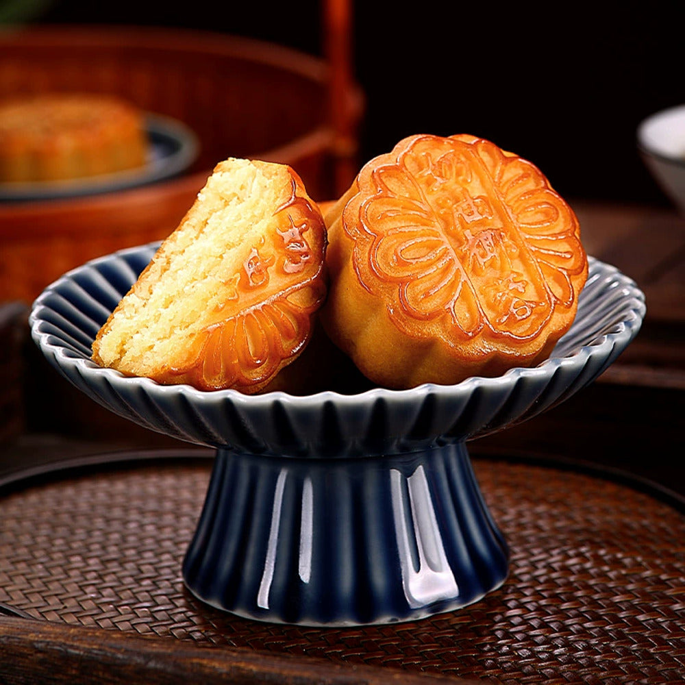 Daoxiangcun-Festive-Reunion-Mooncake-Gift-Box-–-12-Pieces,-600-g---Assorted-Traditional-Baked-Mooncakes-4