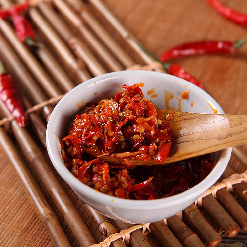 Old-Mule-Brand-Extra-Spicy-Shrimp-with-Heaven-Facing-Chillies,-Frozen,-240g-1