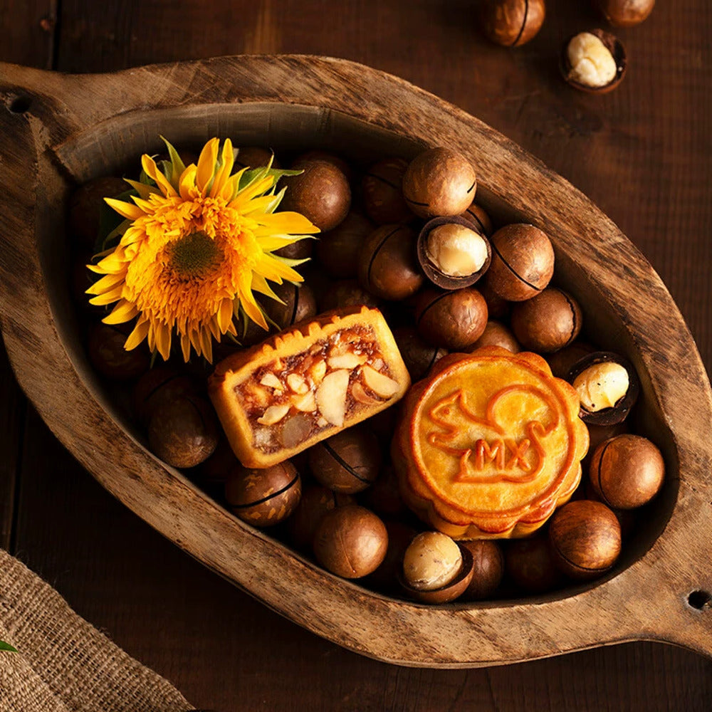 Hong-Kong-MX-Mixed-Nuts-Mooncakes-Gift-Box-–-8-Pieces,-460g-4