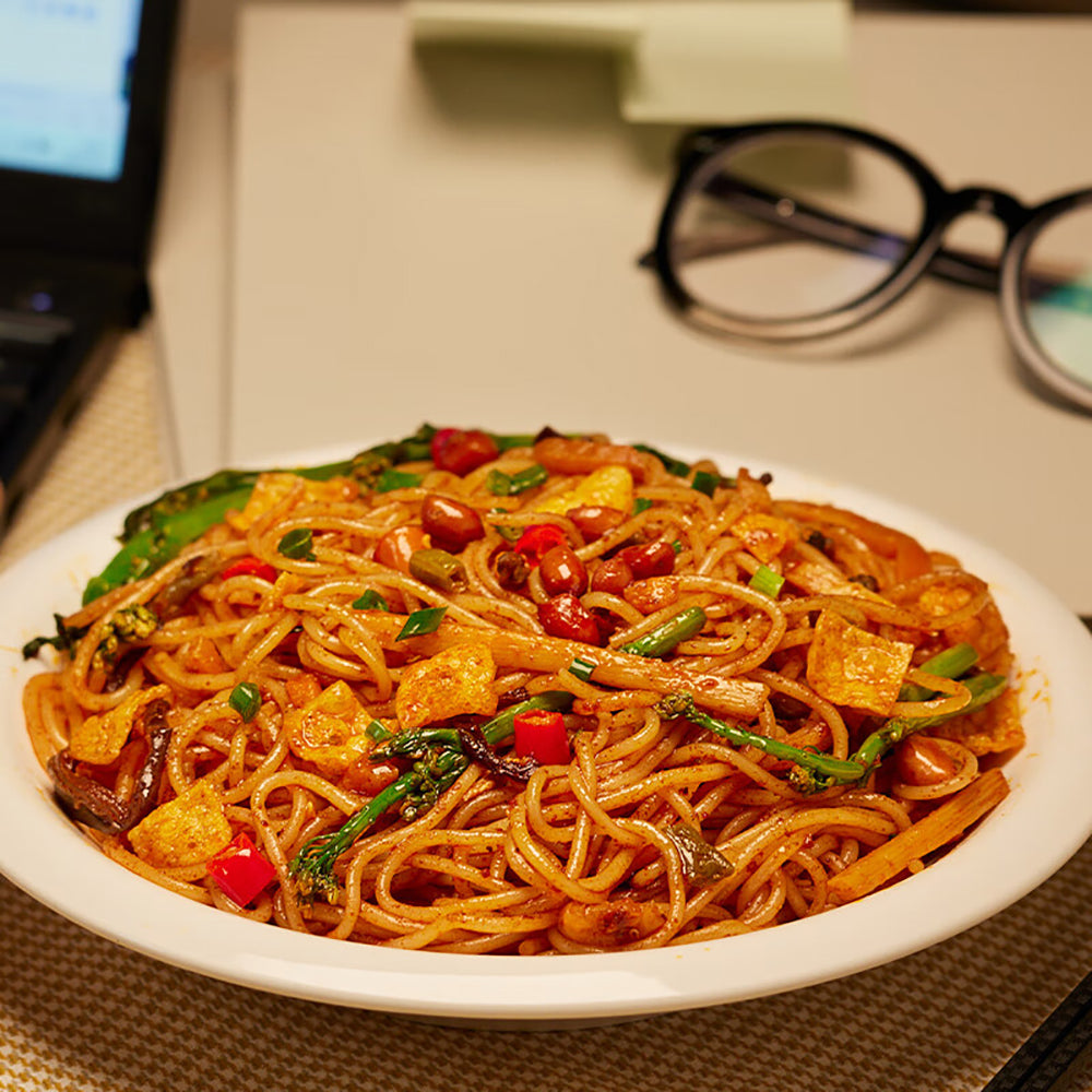 Renlei-Kuaile-Spicy-Stir-Fried-Snail-Noodles---290g-1