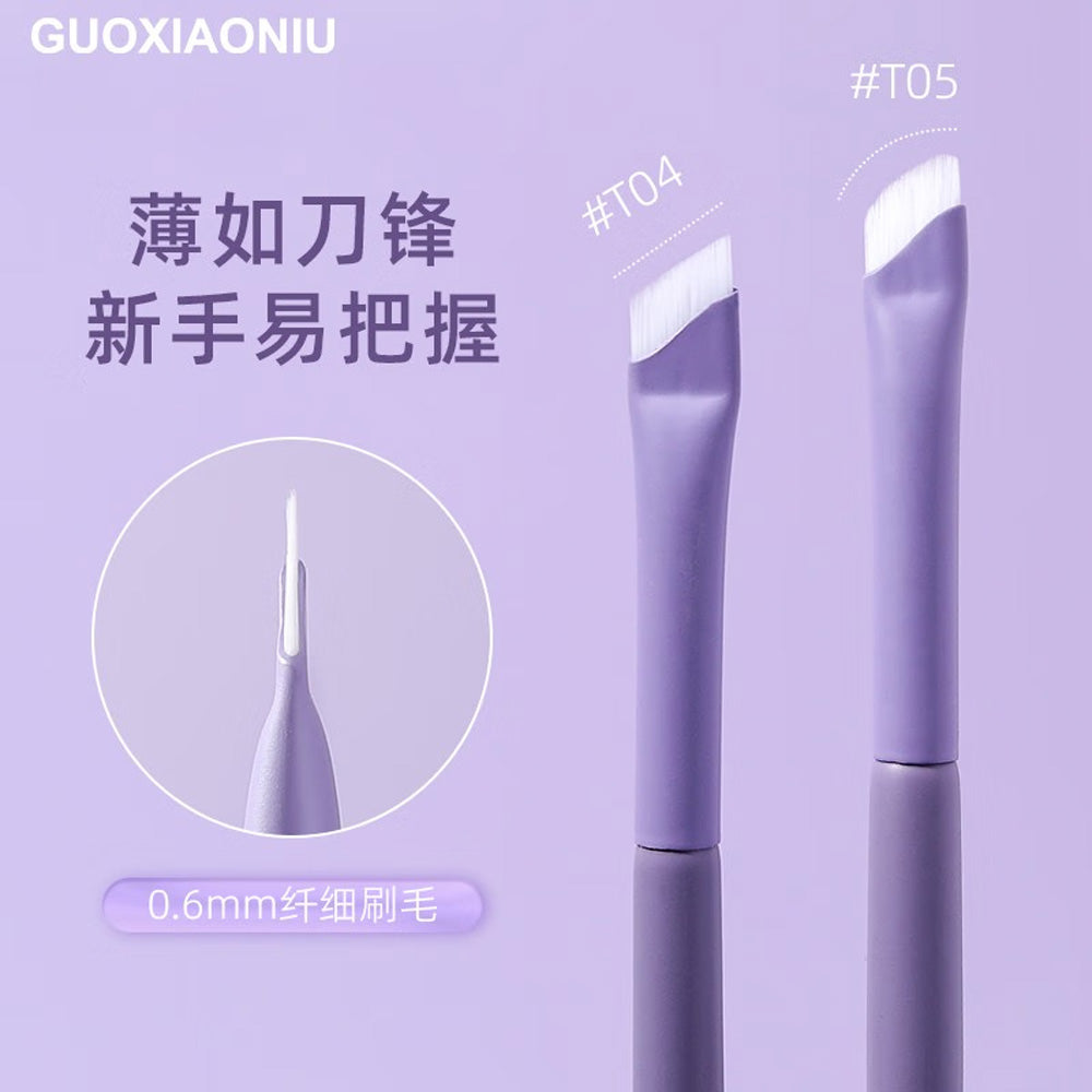 Guoxiaoniu-Bunny-Angled-Makeup-Brush-T04-5
