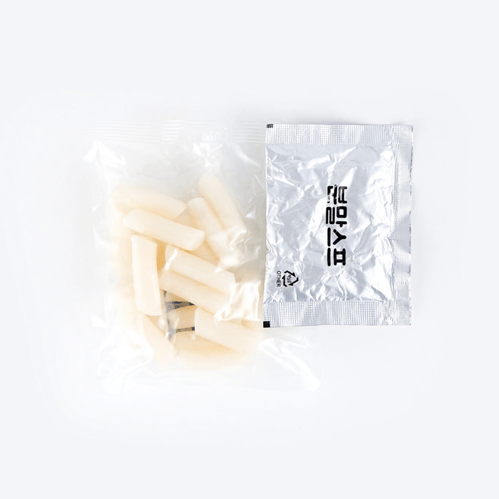 Yopokki-Black-Bean-Sauce-Tteokbokki-Cup-(Jjajang)-120g---Korean-Instant-Rice-Cake-5