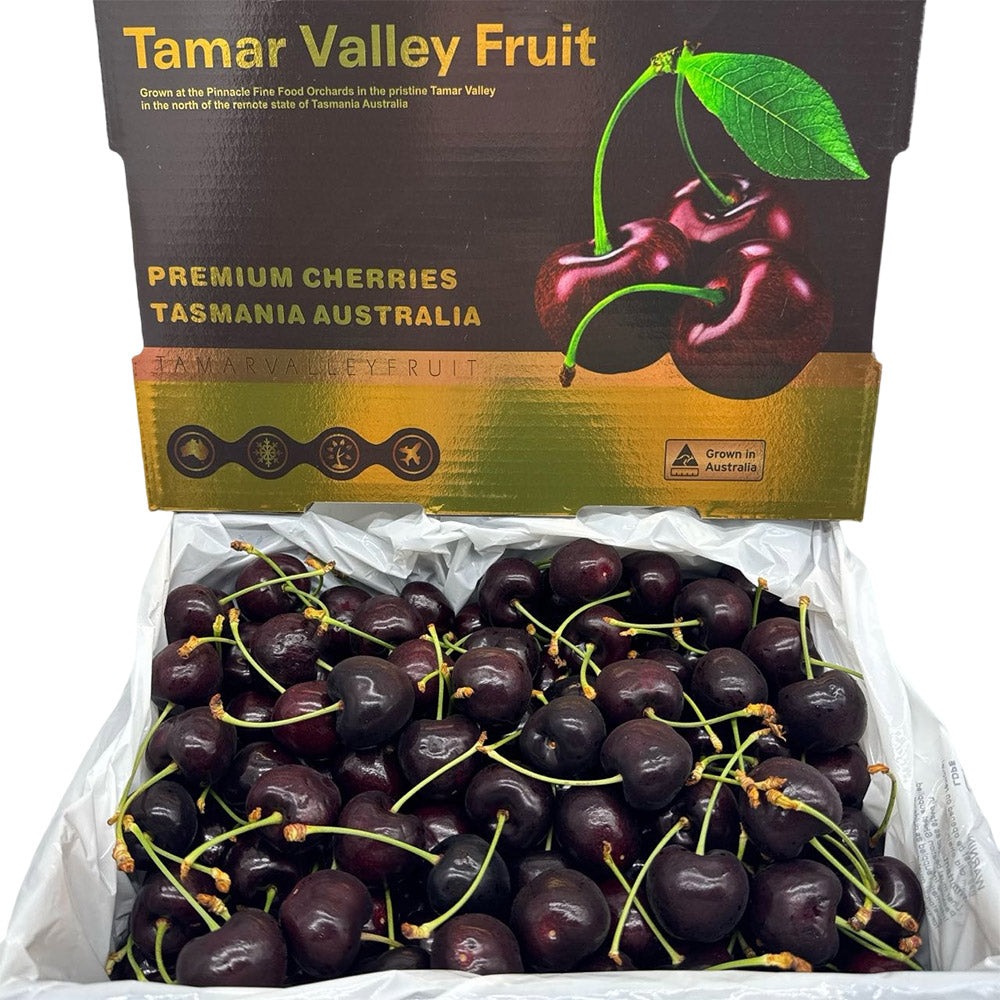 Tamar-Valley-Fruit-Lapin-Cherries-Gift-Box-30-32mm---2kg-1