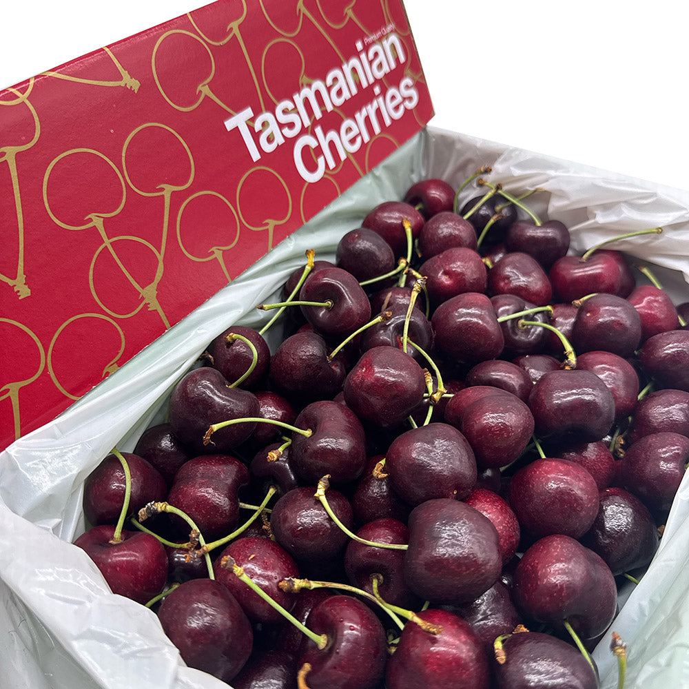 Bourbon-Creek-Lapin-Cherries-Gift-Box-30mm+---2kg-1