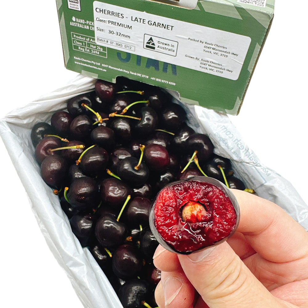 Koala-Handpicked-Black-Pearl-Cherries-Gift-Box---2kg-1