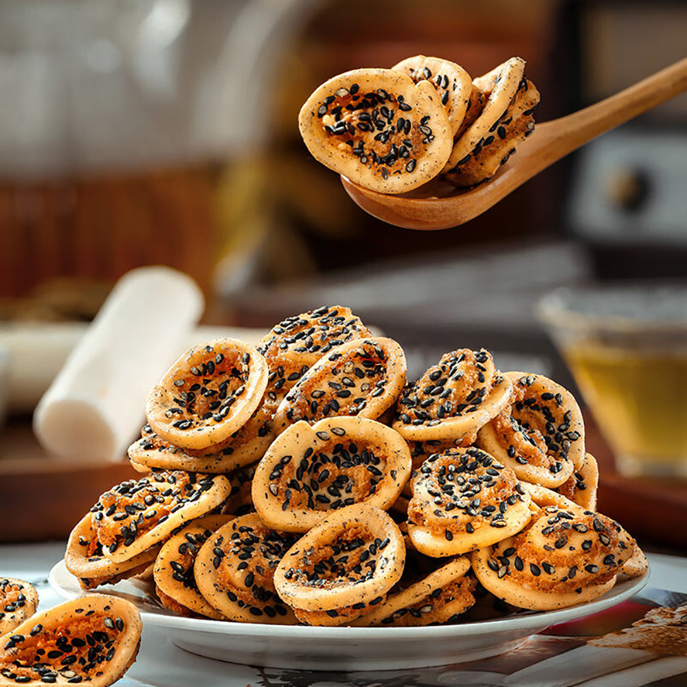 Ben-Gong-E-Le-Yam-and-Black-Sesame-Cat-Ear-Pastry---120g-1