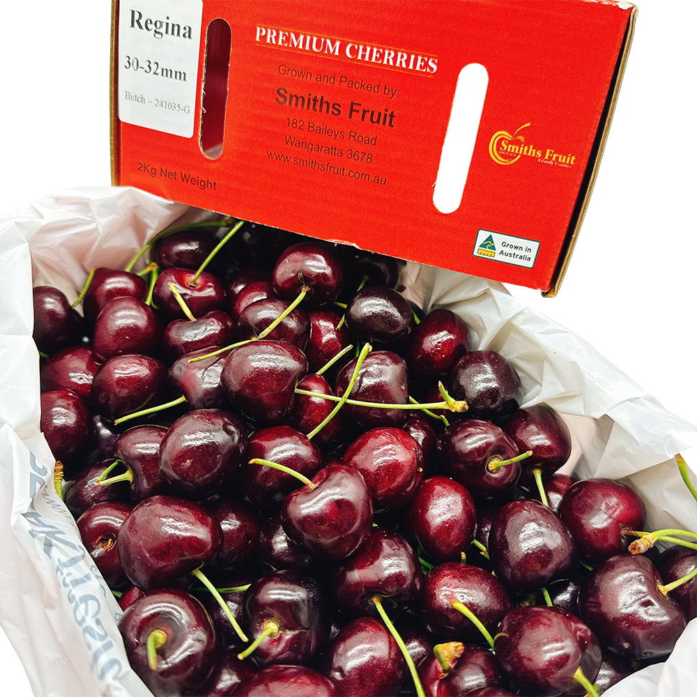 Smiths-Fruit-Regina-Cherries-Gift-Box-30-32mm---2kg-1