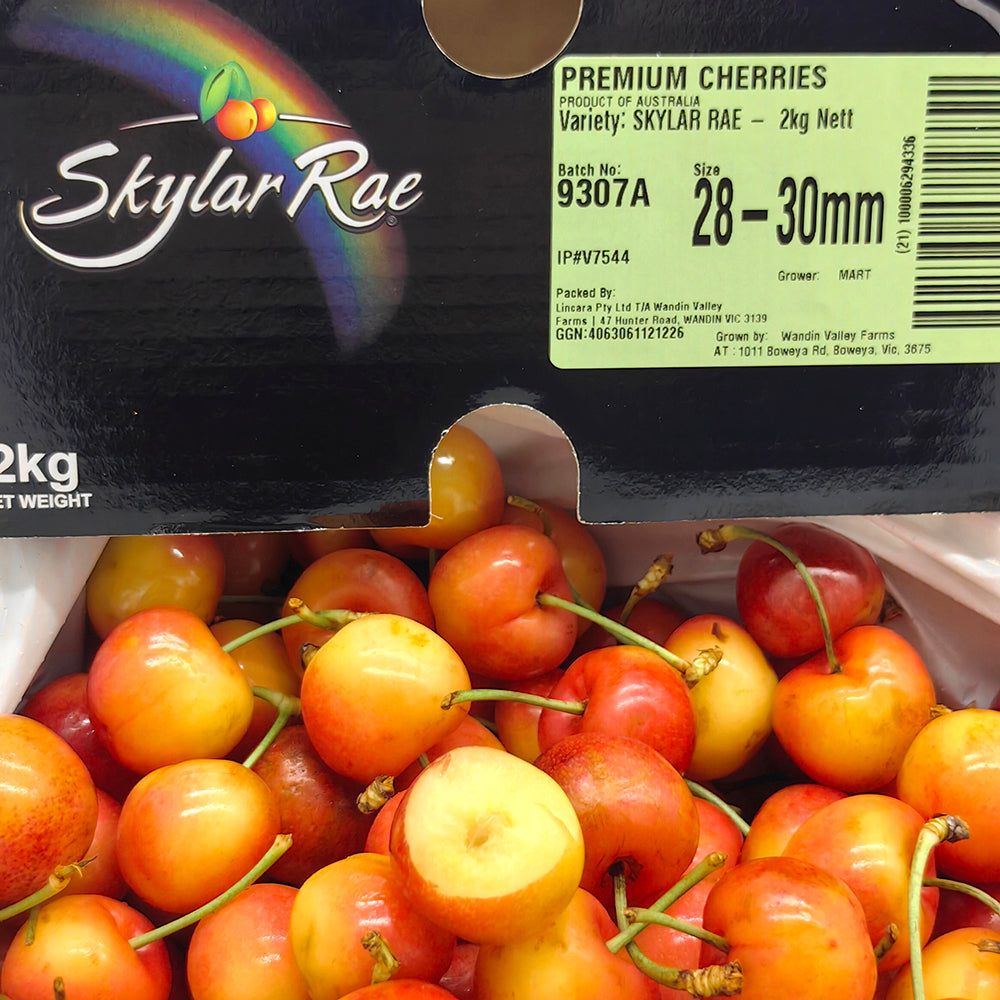 Skylar-Rae-White-Cherries-Gift-Box---28-30mm,-2kg-1